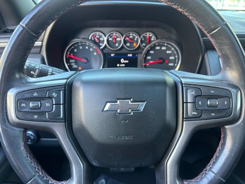 Used 2021 Chevrolet Suburban RST AWD/4WD image 35