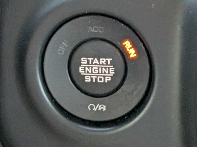 Used 2021 Jeep Wrangler Unlimited Rubicon AWD/4WD image 39