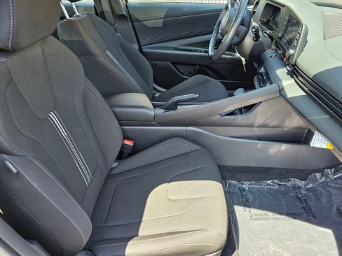 Certified 2025 Hyundai Elantra Sport FWD image 13