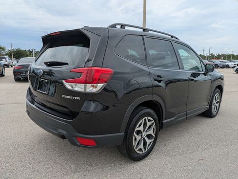 Used 2024 Subaru Forester Premium AWD/4WD image 5