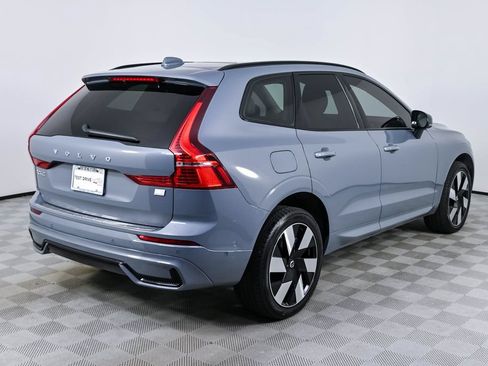 Used 2024 Volvo XC60 T8 Plus w/ Protection Package Premier AWD/4WD image 29