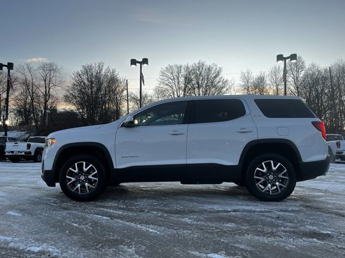 Certified 2023 GMC Acadia SLE image 14