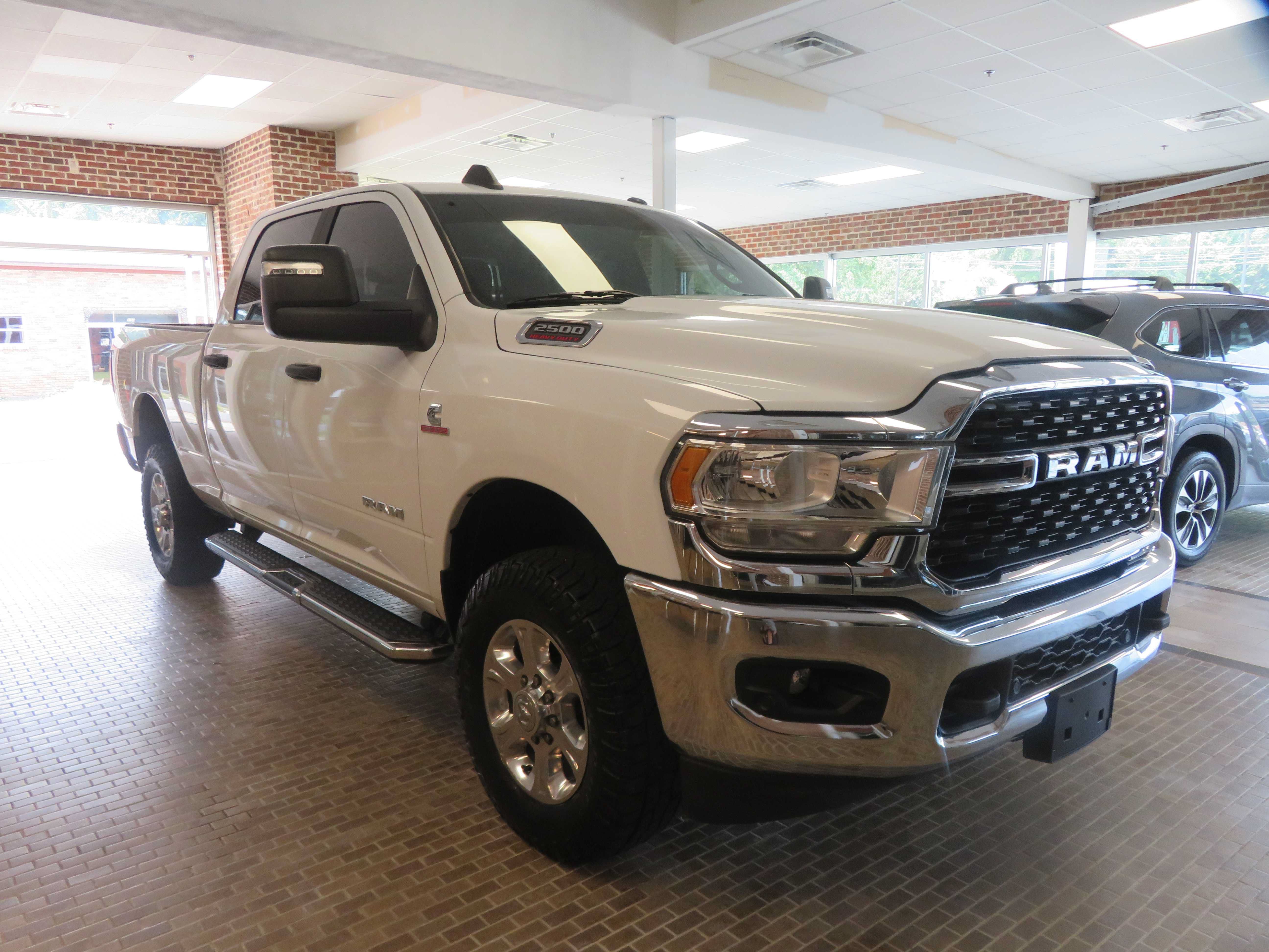 Used 2024 RAM 2500 Big Horn w/ Off Road Package AWD/4WD image 3