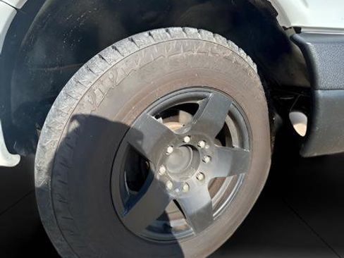 Used 2019 Chevrolet Express 3500 Extended RWD image 22