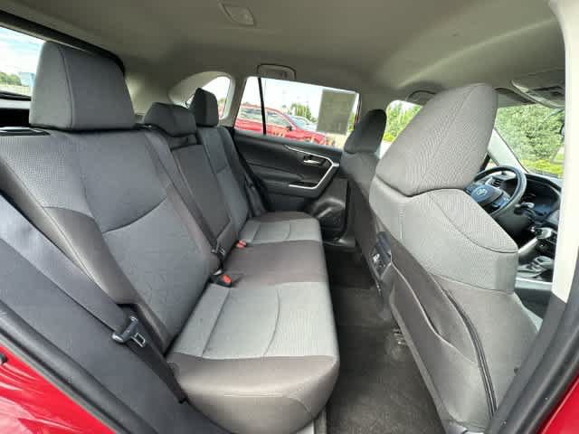 Used 2025 Toyota RAV4 XLE FWD image 21