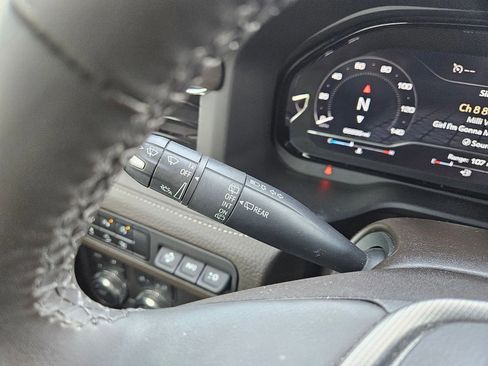 Used 2023 GMC Yukon Denali image 54