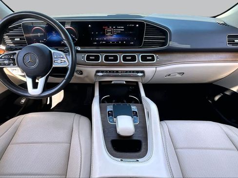 Used 2020 Mercedes-Benz GLE 350 w/ Premium Package image 16