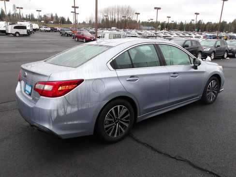 Used 2019 Subaru Legacy 2.5i Premium image 5