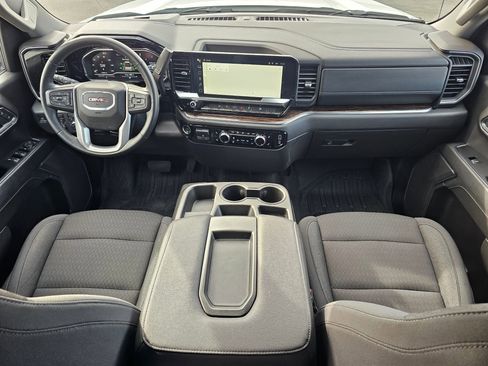 Used 2024 GMC Sierra 1500 Elevation w/ LPO, Elevation Black Package image 41