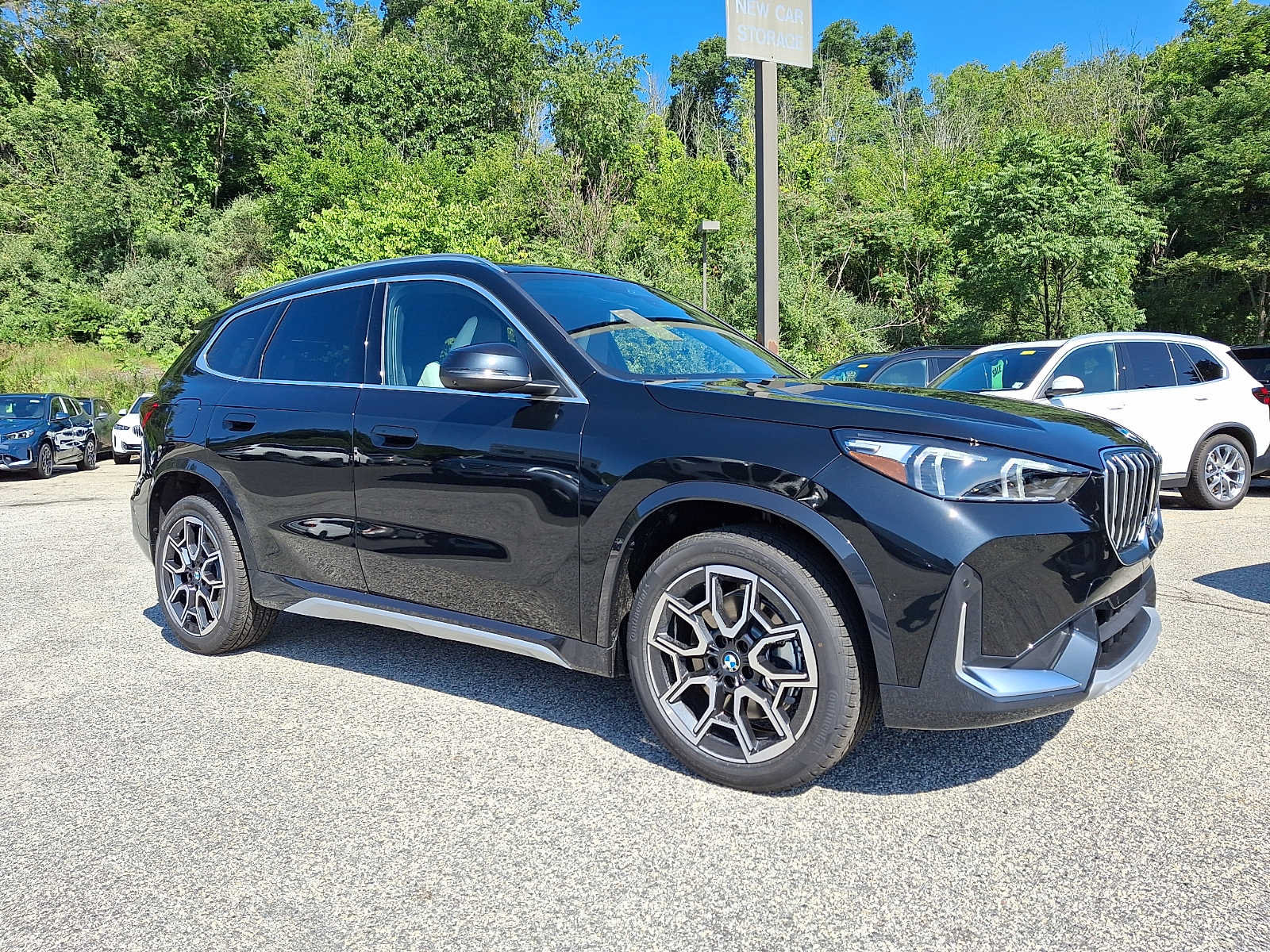 New 2027 BMW X1 xDrive28i AWD/4WD image 1