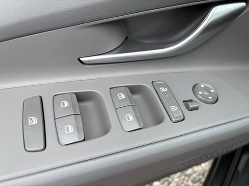 New 2026 Hyundai Elantra Sport FWD image 7