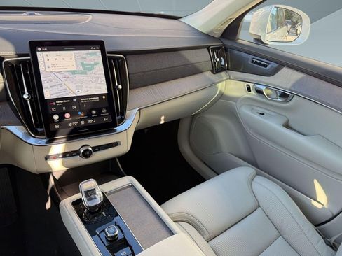 New 2026 Volvo XC90 B6 Ultra w/ Protection Package AWD/4WD image 26