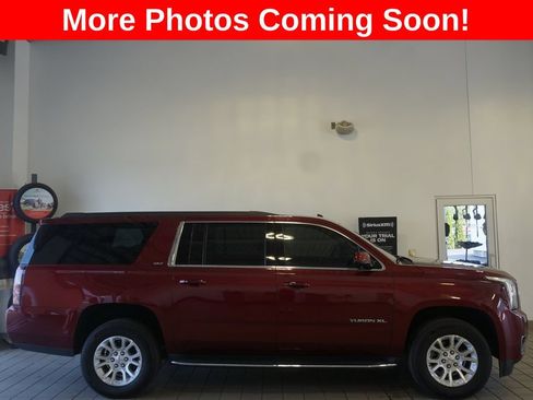Used 2019 GMC Yukon XL SLT w/ Open Road Package RWD image 2