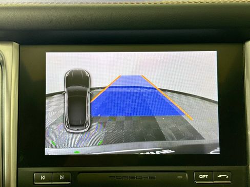 Used 2018 Porsche Macan S image 16