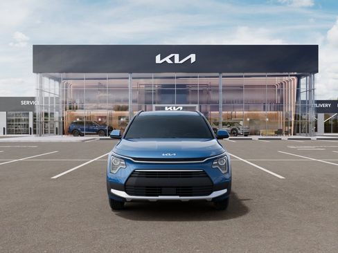 New 2026 Kia Niro EX FWD image 2