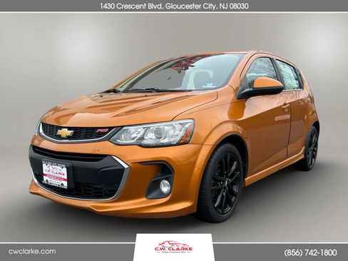 Used 2017 Chevrolet Sonic LT w/ Convenience Package image 1