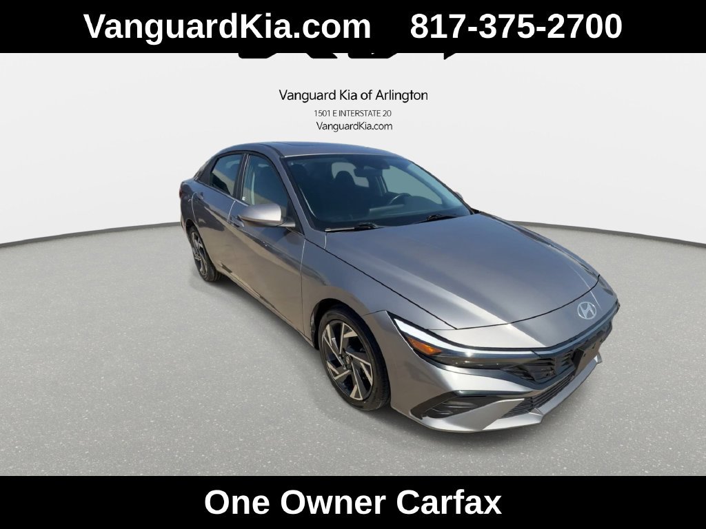 Used 2025 Hyundai Elantra SEL FWD image 2