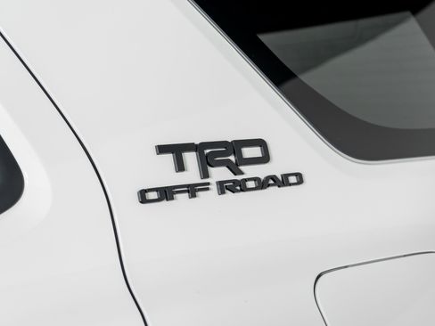 Used 2025 Toyota 4Runner TRD Off-Road image 25