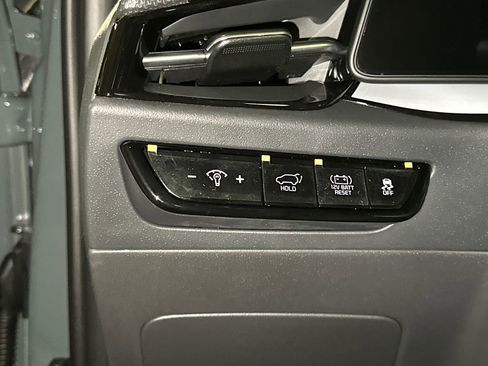 New 2026 Kia Niro SX Touring FWD image 27