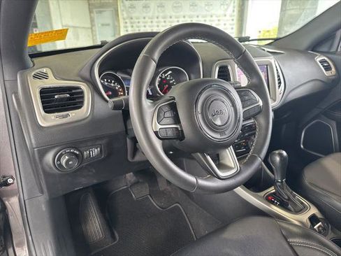 Certified 2021 Jeep Compass Latitude image 13