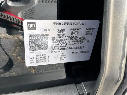 Used 2024 GMC Yukon SLT w/ SLT Luxury Package image 27