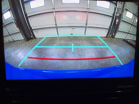 Used 2022 Toyota Corolla SE image 16