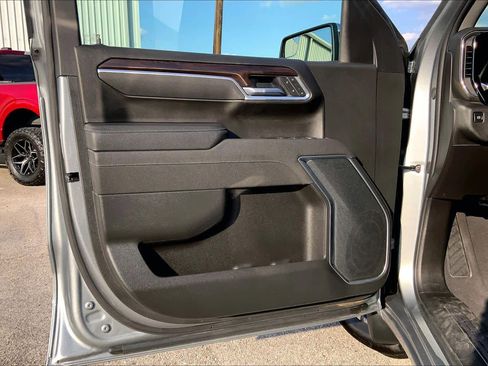Used 2026 GMC Sierra 1500 SLT AWD/4WD image 22