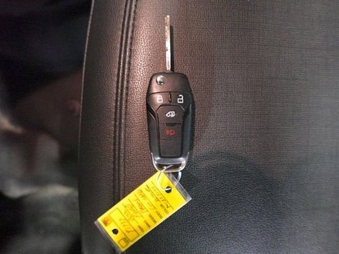 Used 2022 Ford Transit Connect XL image 24