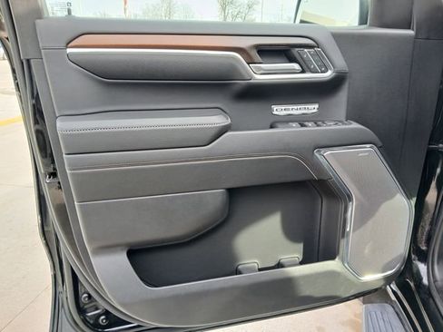 Used 2024 GMC Sierra 1500 Denali w/ Technology Package image 11