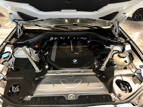 Used 2024 BMW X3 M40i AWD/4WD image 9