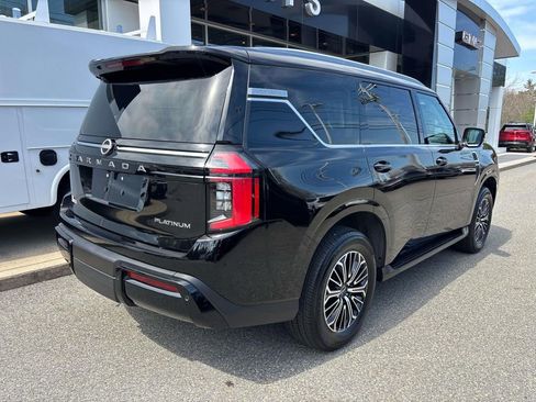 Used 2025 Nissan Armada Platinum AWD/4WD image 3