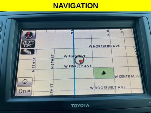 Used 2011 Toyota Highlander Limited w/ Tow Pkg AWD/4WD image 11