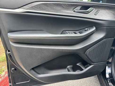 New 2026 Jeep Grand Cherokee Limited AWD/4WD image 10