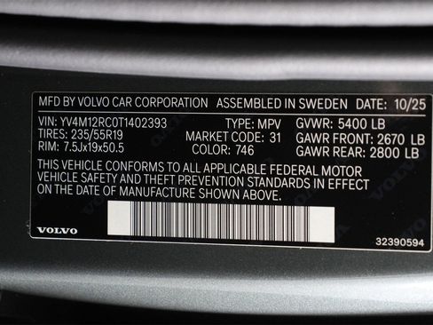 New 2026 Volvo XC60 B5 Plus image 17