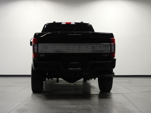 Used 2022 Ford F350 Platinum AWD/4WD image 5