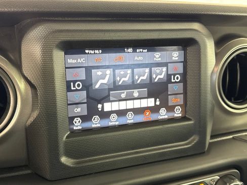 Used 2023 Jeep Wrangler Unlimited w/ Cold Weather Group AWD/4WD image 24