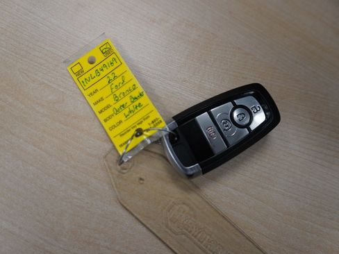 Used 2022 Ford Bronco Outer Banks image 36