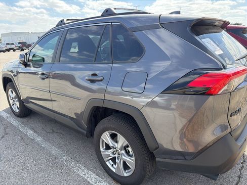 Used 2025 Toyota RAV4 XLE image 6