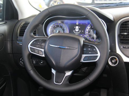 Used 2023 Chrysler 300 Touring w/ Sport Appearance Package RWD image 11