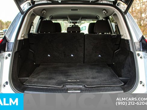 Used 2024 Nissan Rogue SV image 18