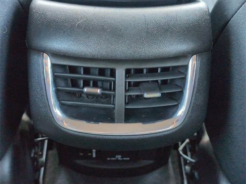 Certified 2016 Chevrolet Malibu Hybrid w/ Driver Confidence Package image 20