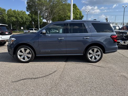 Certified 2022 Ford Expedition Platinum RWD image 6