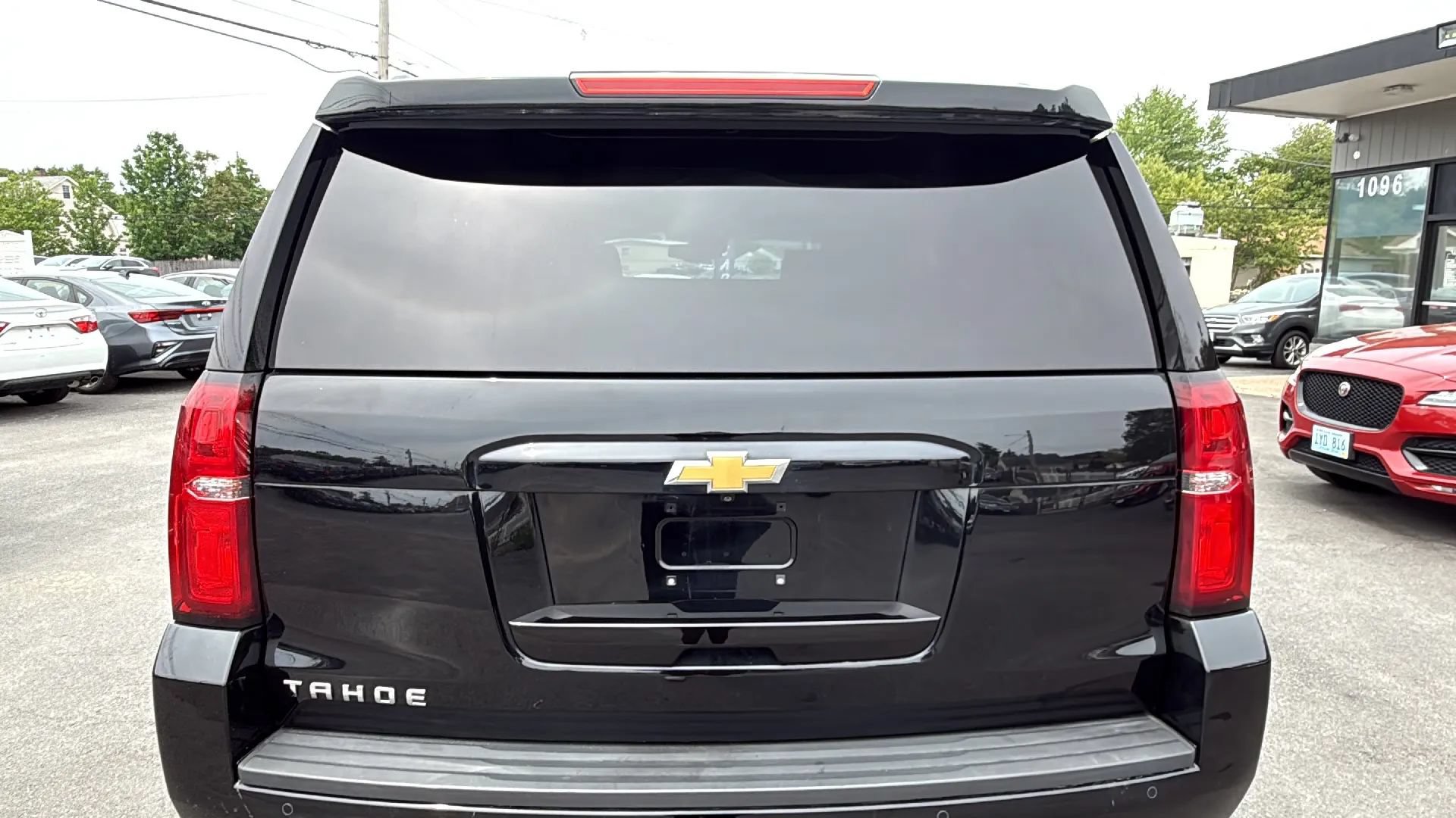 Used 2019 Chevrolet Tahoe LT AWD/4WD image 8