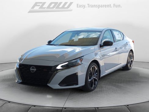 New 2025 Nissan Altima 2.5 SR image 3