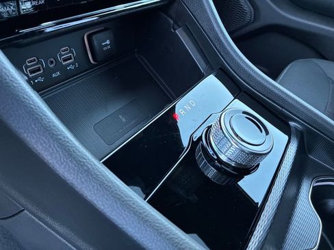 New 2025 Jeep Grand Cherokee image 23