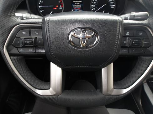 Used 2025 Toyota Tundra SR5 image 16