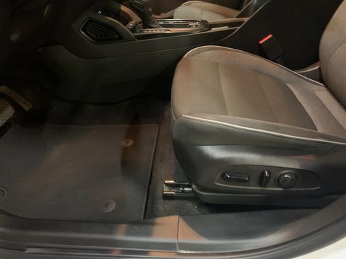 Used 2021 Chevrolet TrailBlazer LT w/ Convenience Package image 10