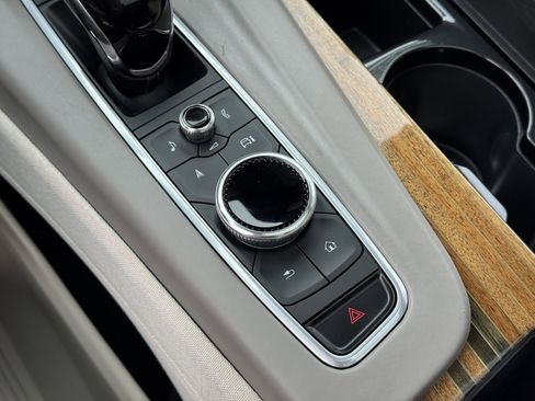 Certified 2022 Cadillac Escalade Sport Platinum image 31