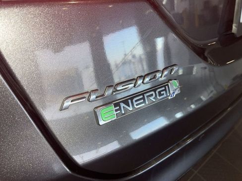 Used 2015 Ford Fusion Energi Titanium w/ Driver Assist Package image 12