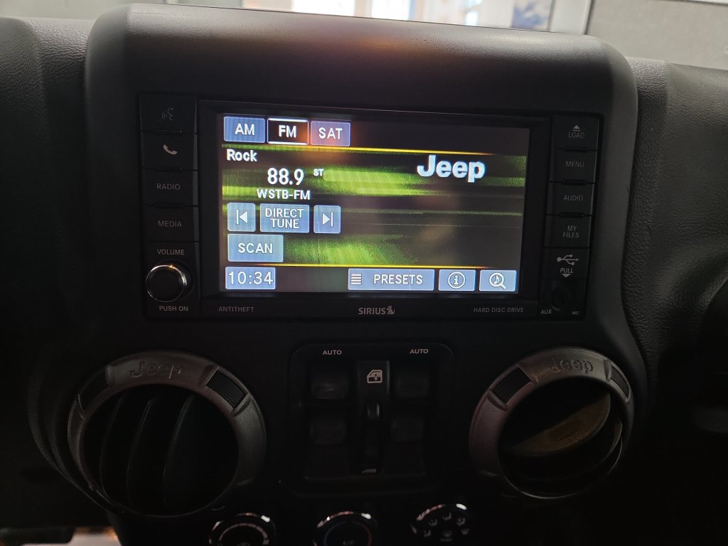 Used 2017 Jeep Wrangler Unlimited Sport w/ Quick Order Package 24S AWD/4WD image 35